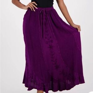 Beautiful embroidered acid wash skirts in Plus size